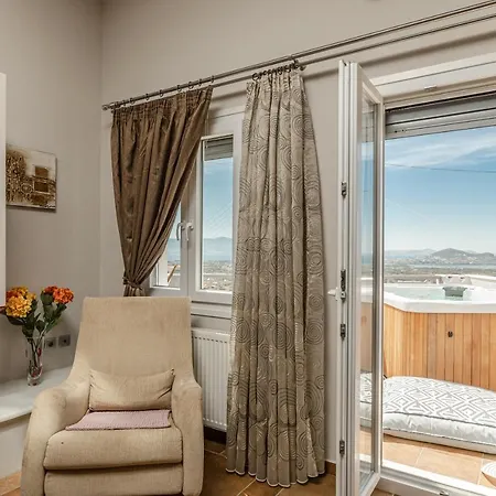 Willa Argo Glinado Naxos